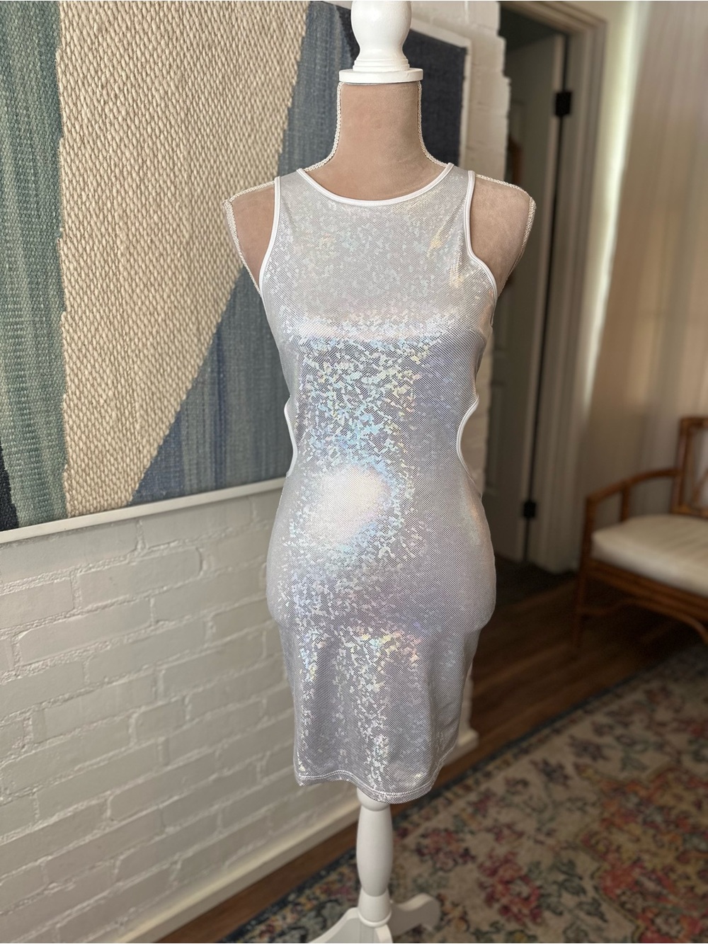NWT Forever 21 Cut Out White Shimmer Bodycon Dress - Picture 3 of 12